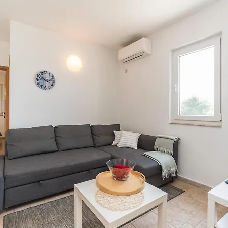 アパート Stunning In Dobropoljana