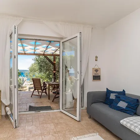 アパート Stunning In Dobropoljana